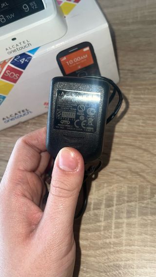 Teléfono Móvil Alcatel One Touch 20-04G