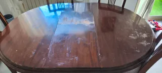 Mesa redonda extensible madera + 6 sillas tapizada