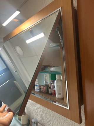 Espejo baño con luz y almacenaje