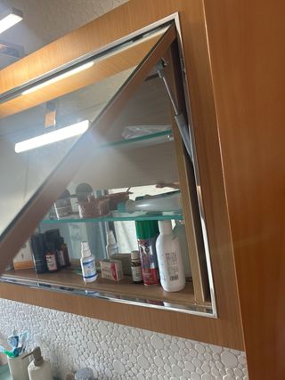 Espejo baño con luz y almacenaje