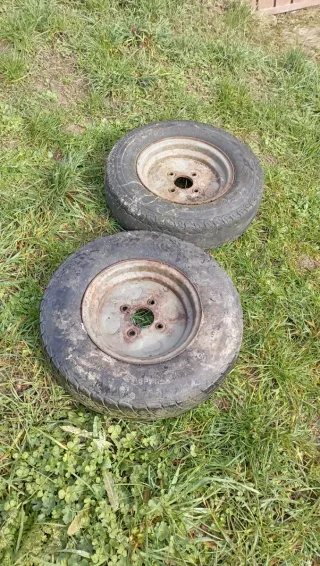 Motoazada con remolque