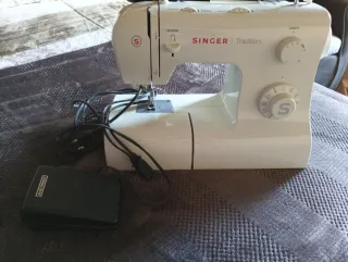 Máquina de coser Singer Tradition