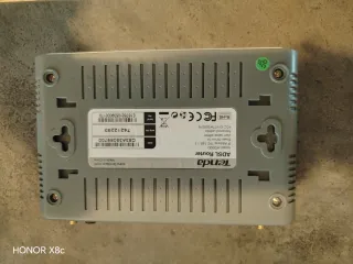 Router Modem Tenda ADSL Wireless N 300