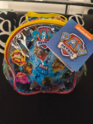 Casco y protecciones Paw Patrol infantil