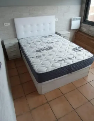 Canapé abatible con colchones viscoelástica