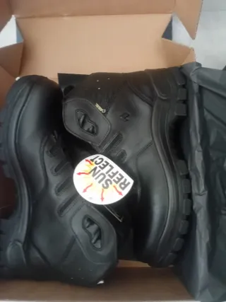 Botas de seguridad negras