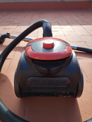 Aspiradora Taurus MICRA 1800 Compact