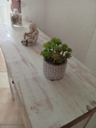 Mesa de entrada de madera