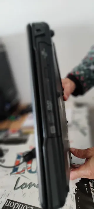 Portátil Compaq 4GB RAM