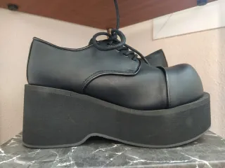 Zapatos Demonia Góticos Plataforma Cordones 38