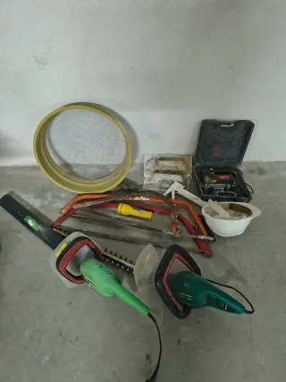 Lote Herramientas Jardín y Construcción