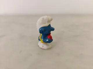 Pitufo con gorro y delantal