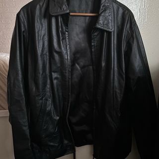 Chaqueta de cuero negra