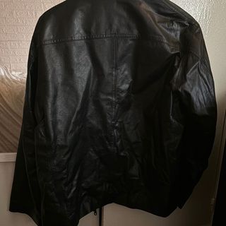 Chaqueta de cuero negra