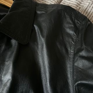Chaqueta de cuero negra