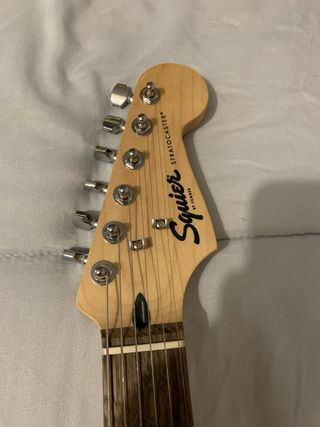 Guitarra Squier by Fender Blanco polar