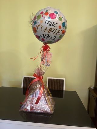 Regalo Sorpresas a tu gusto: tarta, tablas y café