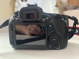 Cámara Canon EOS 80D/ Objetivo 18-135mm