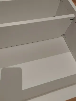 Estructura de armario Ikea Besta poco fondo