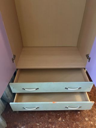 Armario de 2 puertas y 2 cajones