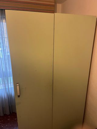 Armario de 2 puertas y 2 cajones