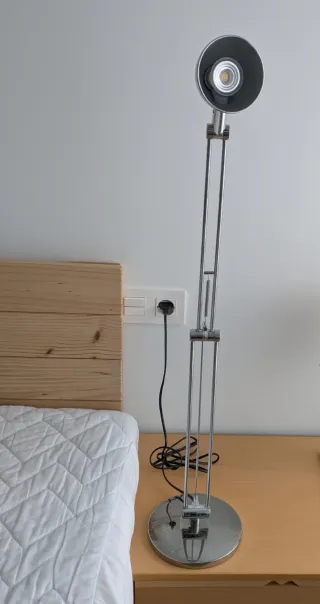 Flexo de estudio metálico + led gratis