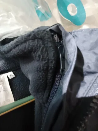 Chollazo Parka Scuderia Desmontable Beige/Azul