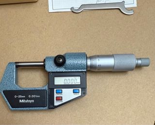 Micrómetro Digital Mitutoyo 0-25mm 0.001mm