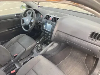 Volkswagen Golf 2005