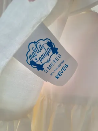 FALDÓN CON CAPOTA Y CUBRE PAÑAL