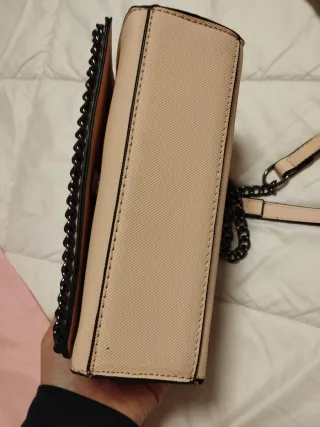 Bolso Lacoste rosa y negro