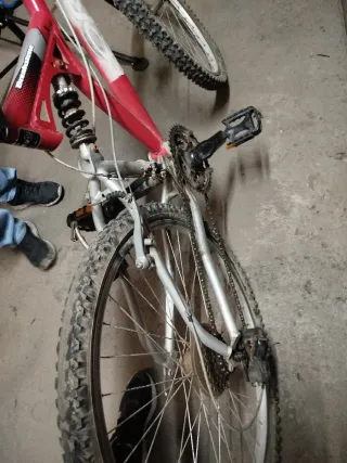 Bicicleta Orbea Roja Doble Suspensión