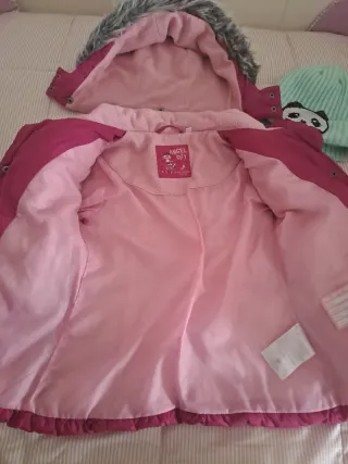 Abrigo fucsia niña 6 años Palomino