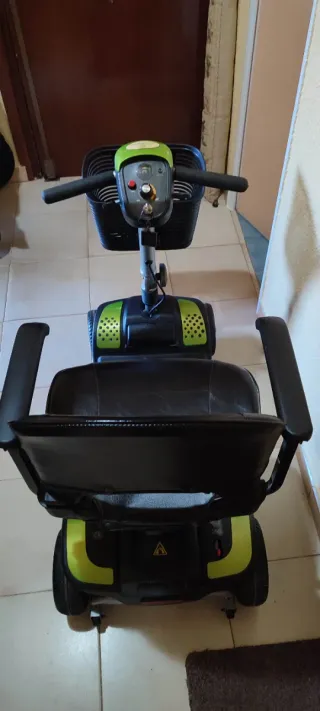 Scooter de movilidad con batería/silla de ruedas