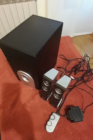 Altavoces Creative 2.1 Negro/Plata