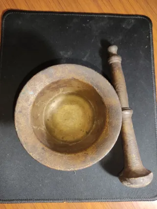 Almirez de bronce finales s. XIX