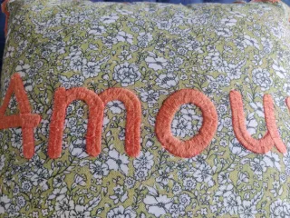 Cojín floral 40x40 El Corte Inglés