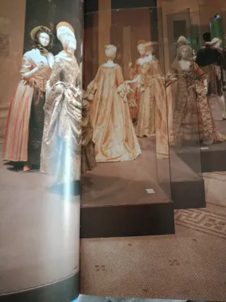 Moda: Una Historia Desde El Siglo XVIII Al Sigl...