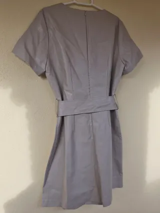 Vestido MOLLY BRACKEN cuero vegano beige Talla L