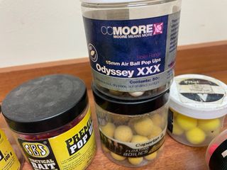 Lote señuelos pesca: Pop Ups, Wafters, Boilies