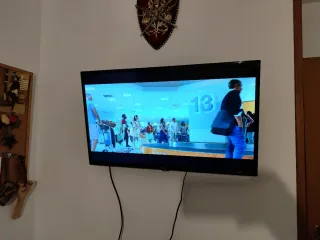 Televisor Nevir Negro