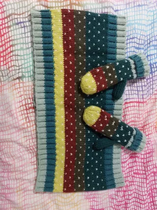 Conjunto bufanda y guantes