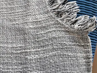 Top tejido tweed Mango flecos talla S