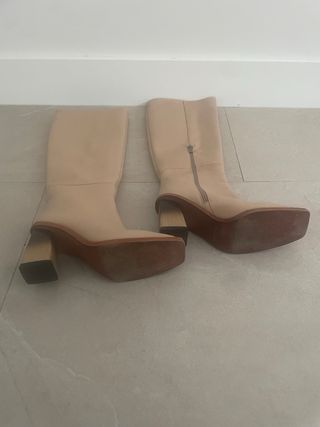 Botas altas piel beige
