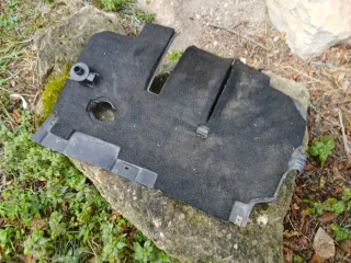 Tapa bajo volante BMW E34