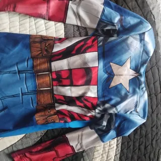 Disfraz Capitán América niño. Largo 105cm