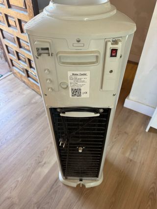 Dispensador agua fría y caliente