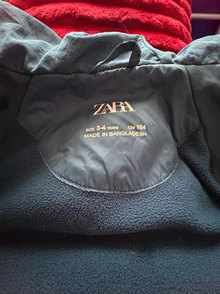 Abrigo niño talla 3-4 años