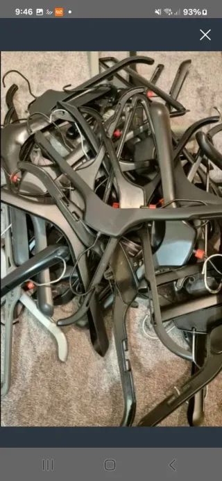 Lote 30 perchas de plástico nuevas