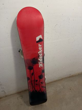 Tabla de Snow Nidecker con Fijaciones Burton